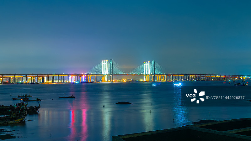 泉州湾跨海大桥灯光夜景图片素材
