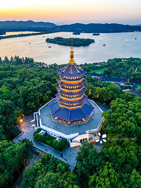 杭州西湖雷峰塔图片素材