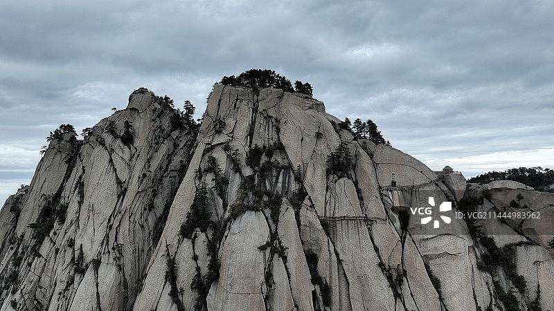 陕西渭南市华山南峰长空栈道航拍图片素材