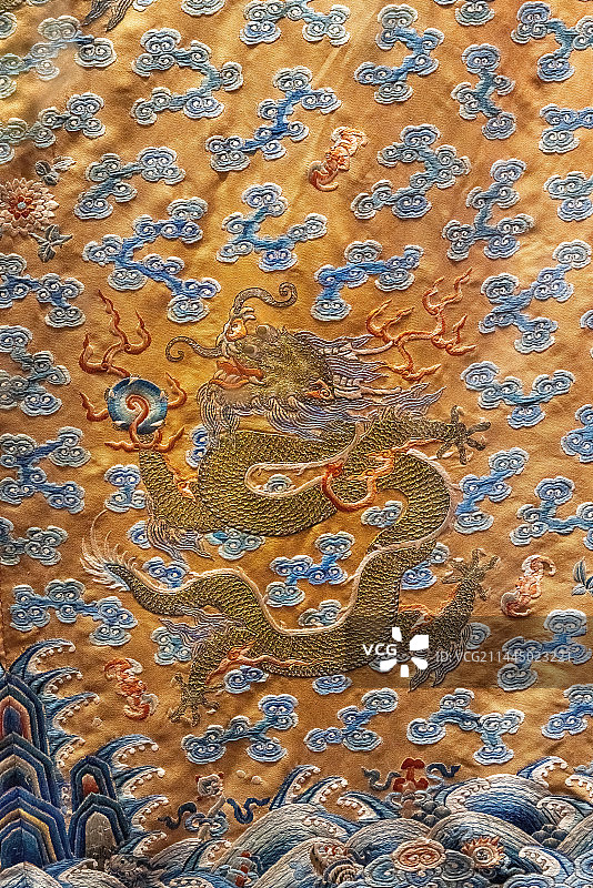 中国古代刺绣，清，龙袍图片素材
