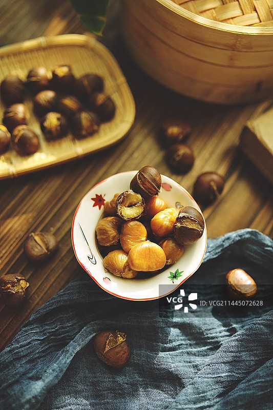 好喜欢吃炒栗子图片素材