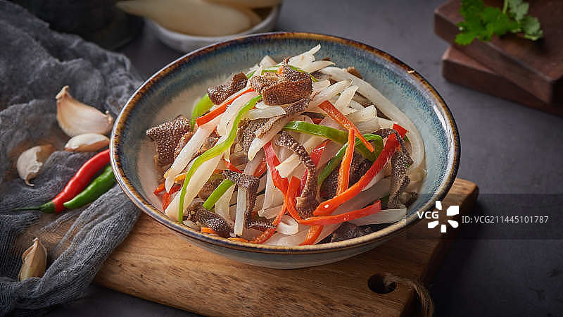 酸萝卜炒牛肚图片素材