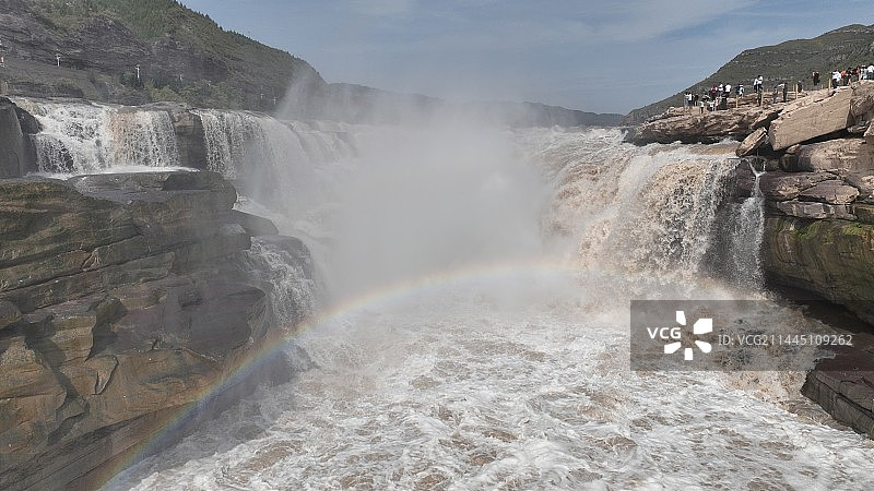 黄河壶口瀑布彩虹航拍图片素材