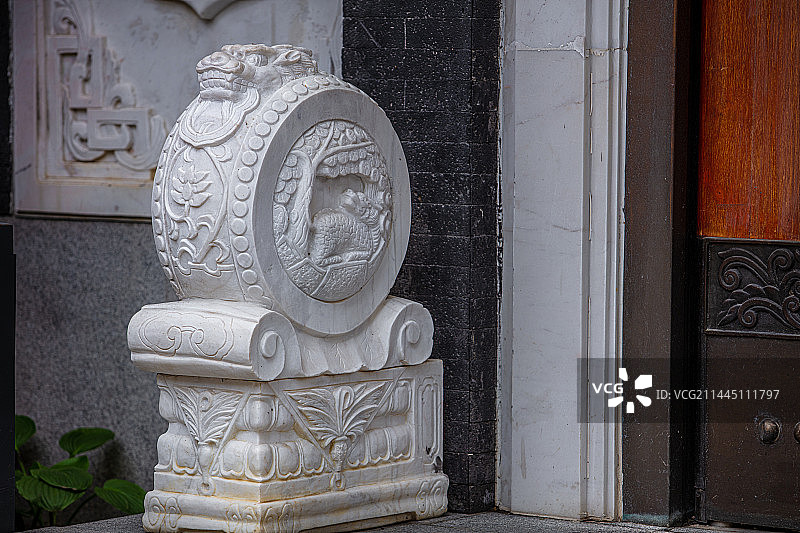 中式园林抱鼓石图片素材