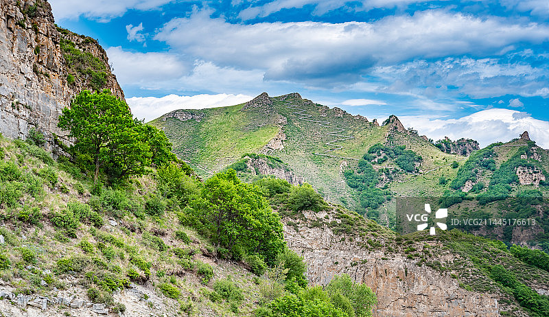河北涿鹿矾山镇九山北灵山夏季风光图片素材