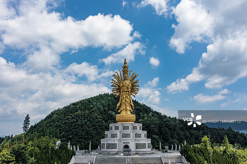 航拍湖南长沙宁乡市密印寺千手观音景区图片素材