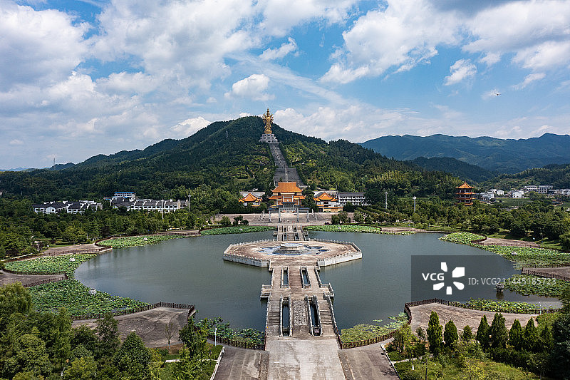 航拍湖南长沙宁乡市密印寺千手观音景区图片素材