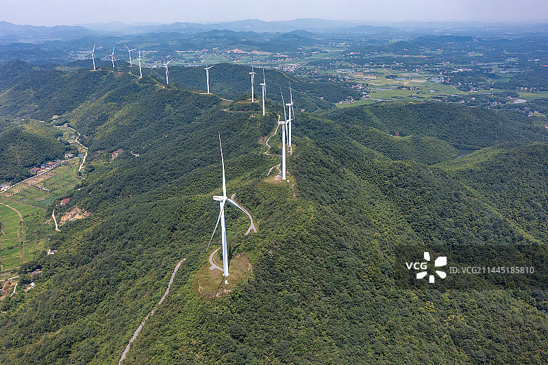 航拍湖南长沙宁乡罗仙寨风电场图片素材