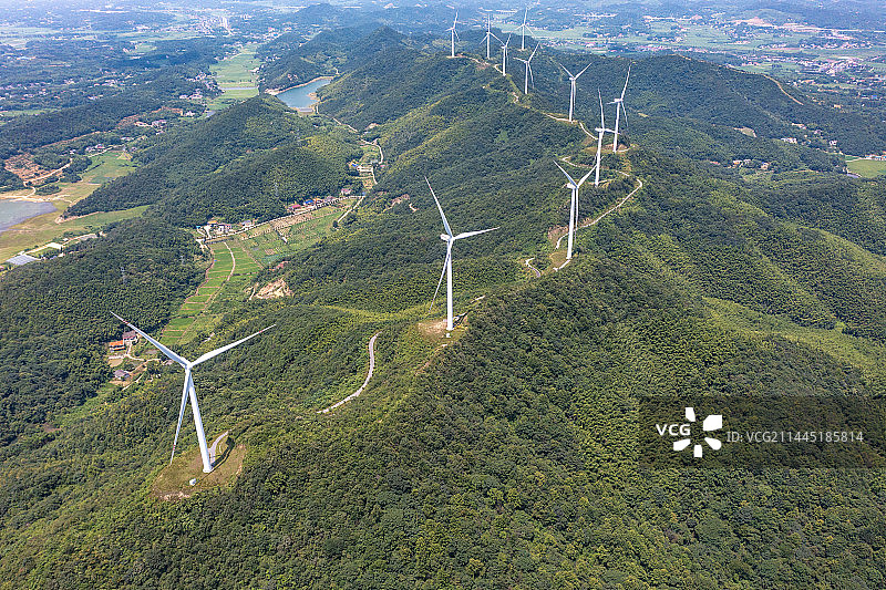 航拍湖南长沙宁乡罗仙寨风电场图片素材