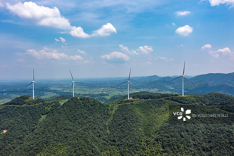 航拍湖南长沙宁乡罗仙寨风电场图片素材