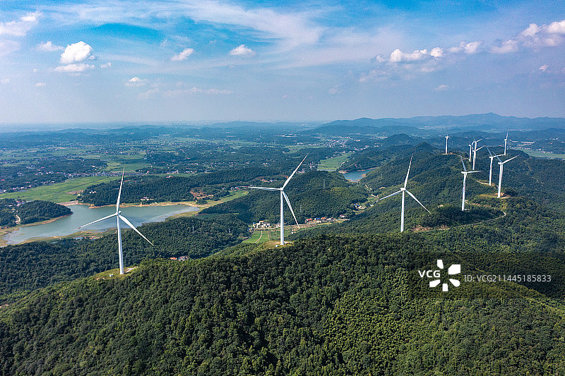 航拍湖南长沙宁乡罗仙寨风电场图片素材