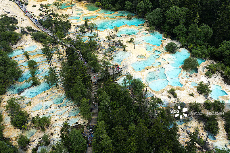 黄龙争艳池图片素材