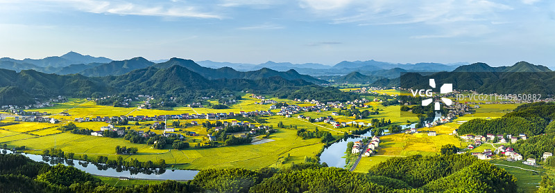 无人,自然,田园风光,自然美,白昼,风景,农业,户外,田地,地形,宁静,天空,航拍视角,山,绿色图片素材