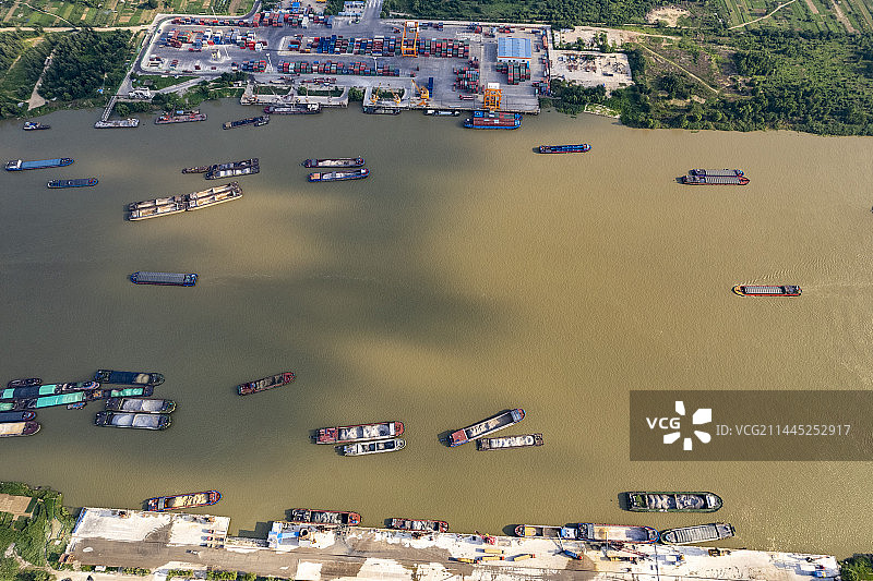安徽蚌埠淮河港口蚌埠港夏日风景航拍图片素材