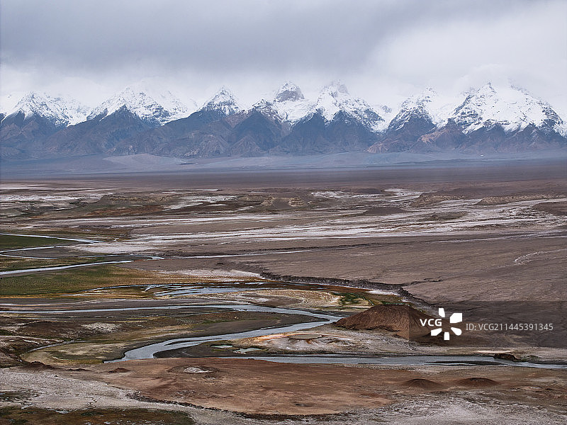航拍木吉火山口图片素材
