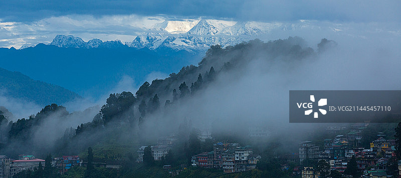 印度大吉岭的干城章嘉雪山图片素材