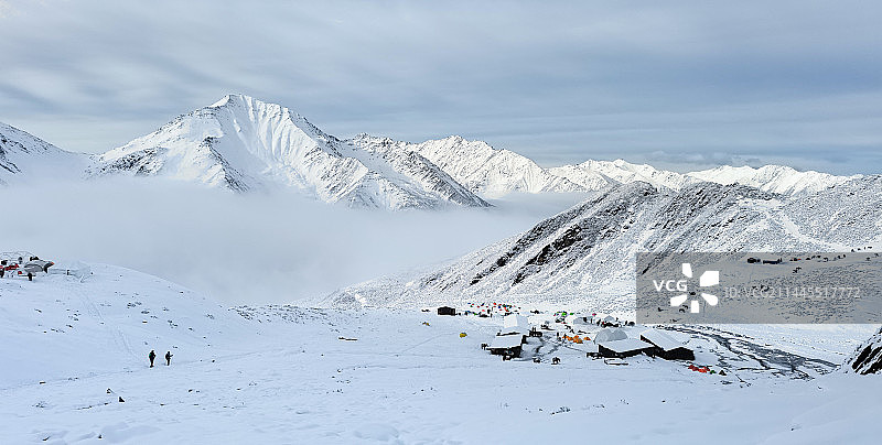 一起来看一下四姑娘山大峰大本营图片素材