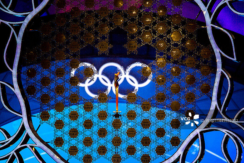 北京冬奥会颁奖广场的大雪花图片素材