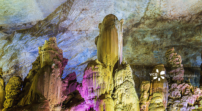 洞天福地--贵州毕节织金洞风光图片素材