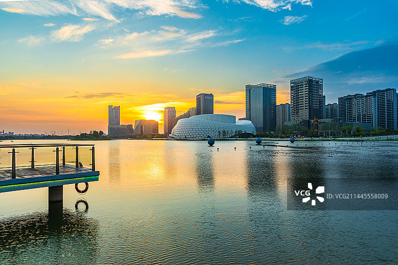 杭州金沙湖湖畔中心周边房地产图片素材