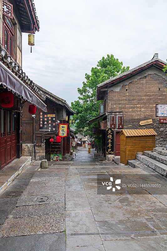 贵州贵阳青岩古镇清晨寂静街道图片素材