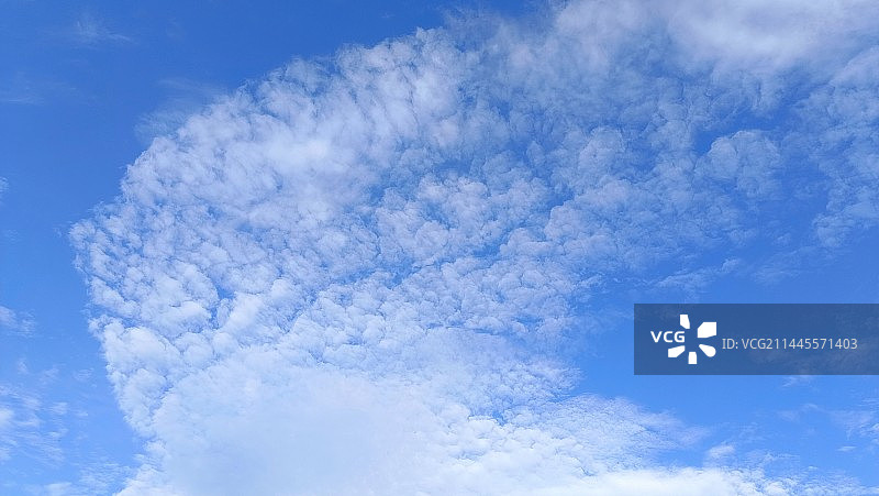 蓝天白云图片素材