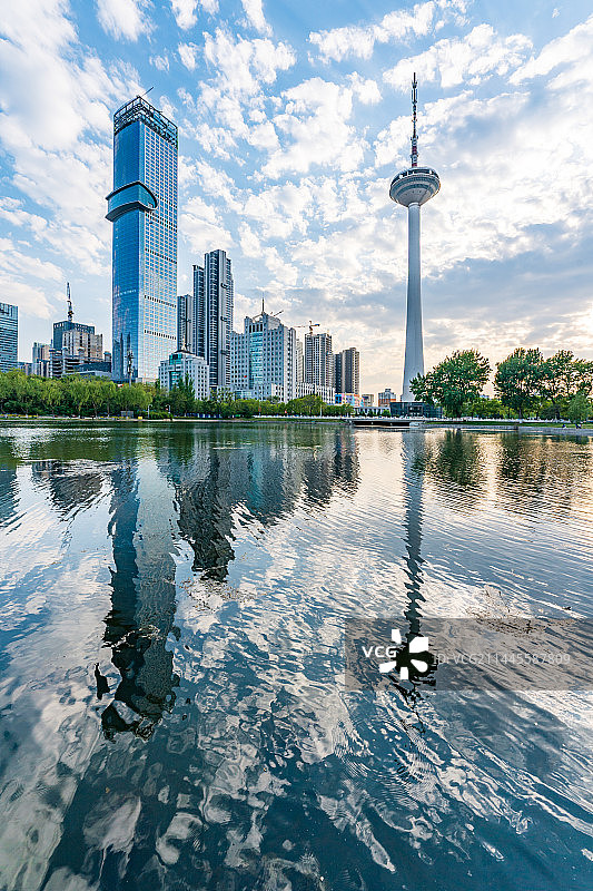 中国辽宁沈阳彩电塔风光图片素材