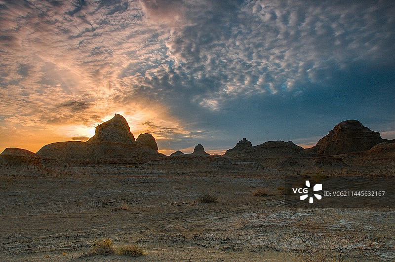 新疆克拉玛依市魔鬼城图片素材