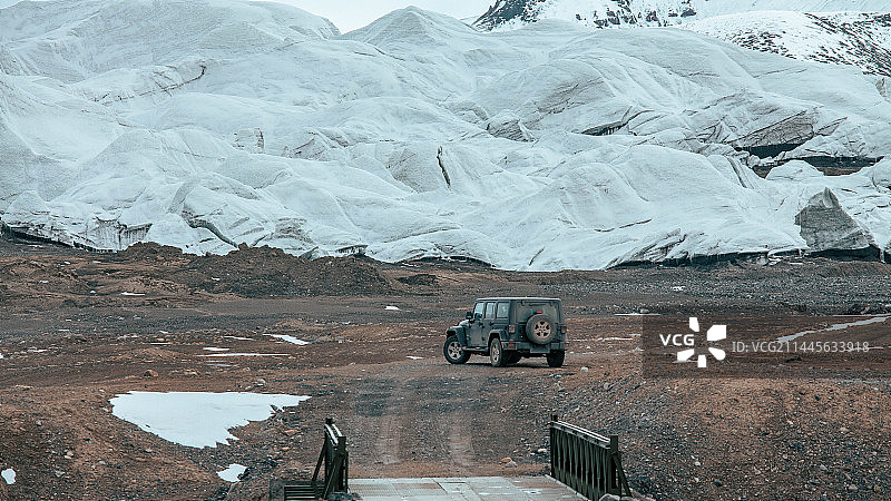 普若岗日冰川~地球的第三极图片素材