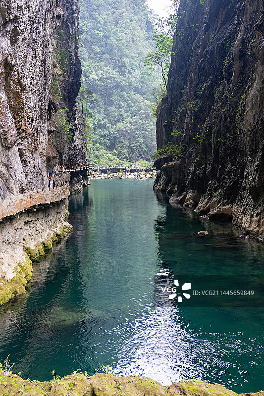 贵州荔波大七孔之天生桥风光图片素材