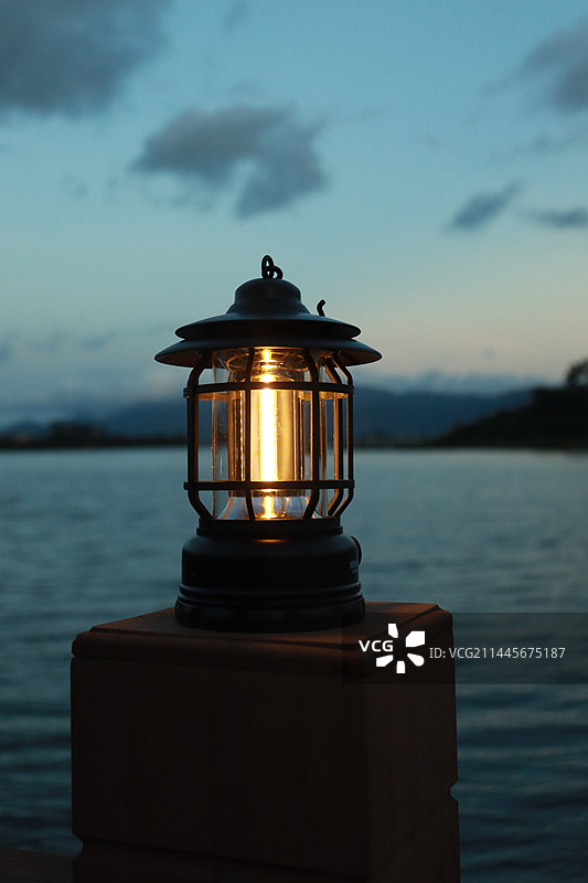 福建宁德北岸公园看到的美景，金马大桥、宁德摩天轮、小夜灯图片素材