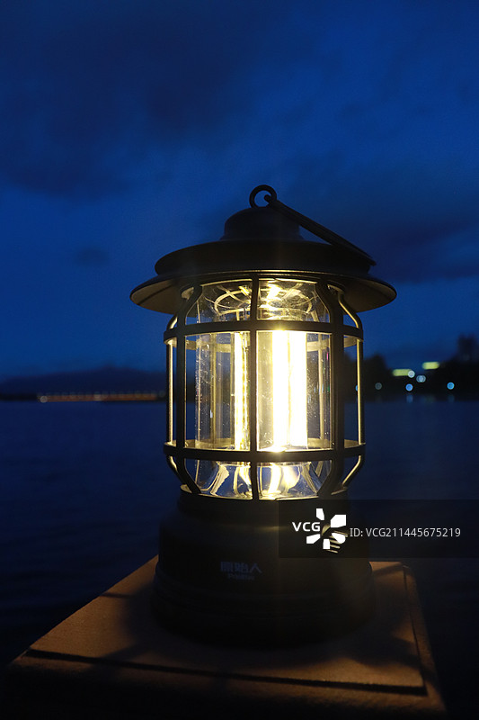 福建宁德北岸公园看到的美景，金马大桥、宁德摩天轮、小夜灯图片素材