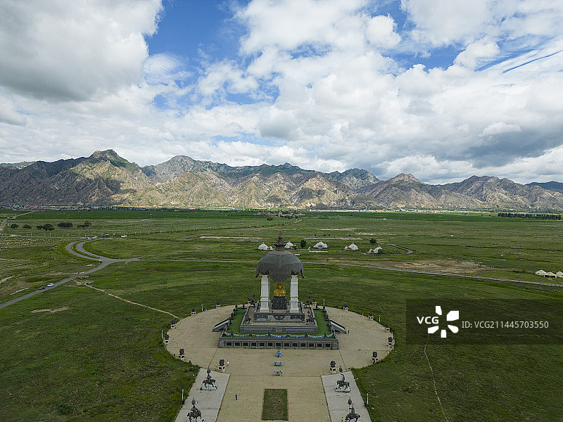 敕勒川草原文化旅游区成吉思汗广场（内蒙古呼和浩特土默特左旗哈素海）图片素材