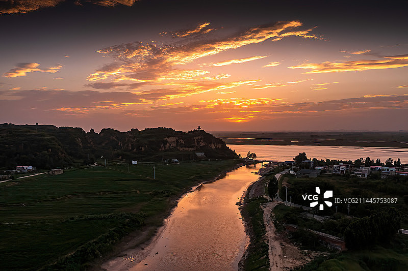 河南省郑州市荥阳市汜水镇 虎牢关 玉门古渡 黄河与汜河汇流处图片素材