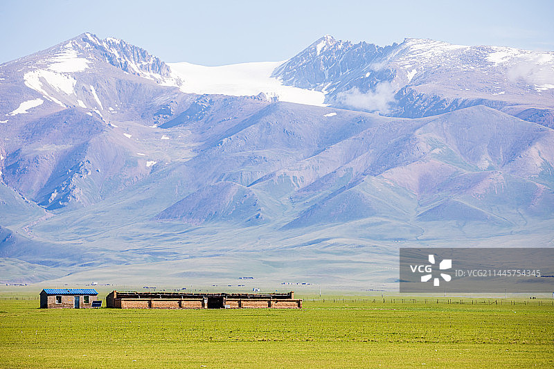 巴音布鲁克大草原风光图片素材