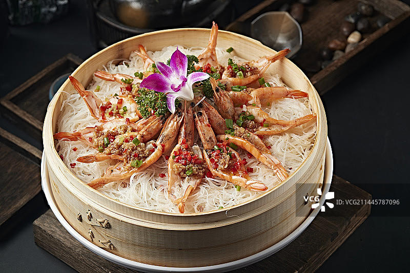 蒜蓉粉丝蒸开背大虾图片素材