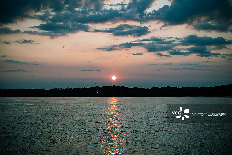 黑龙江边的日落图片素材