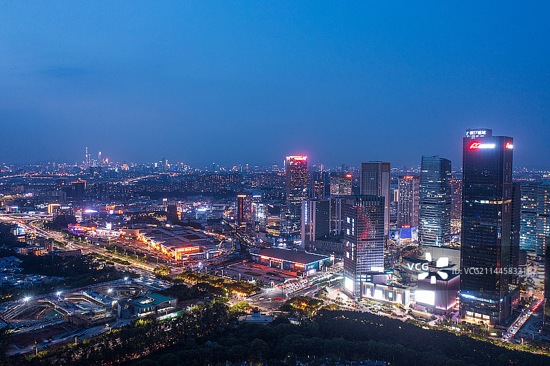 航拍广州番禺南村万博现代城市夜景全貌风光图片素材