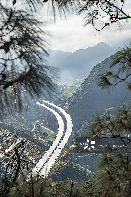 易门县玉楚高速路图片素材