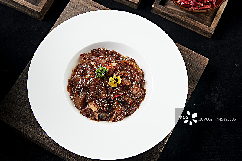 美味红油凉拌老醋蛰头图片素材