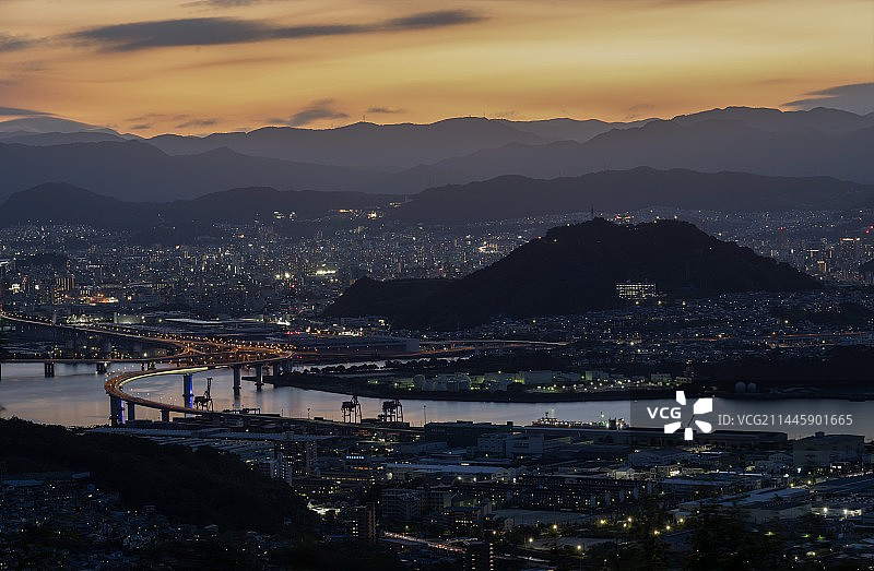 日本广岛城市夜景全景图片素材
