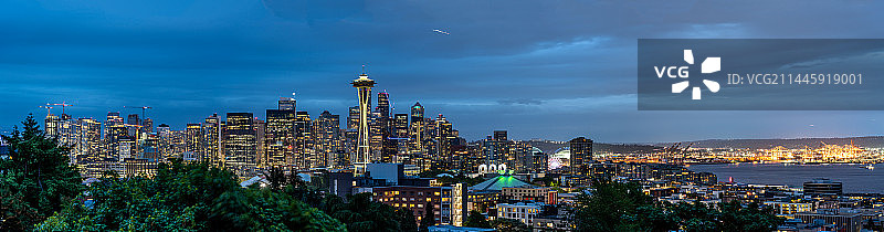全景美国华盛顿州西雅图凯瑞公园 Kerry Park 看市中心图片素材