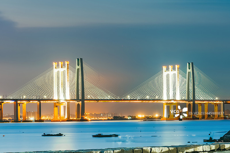 泉州湾大桥灯光夜景图片素材