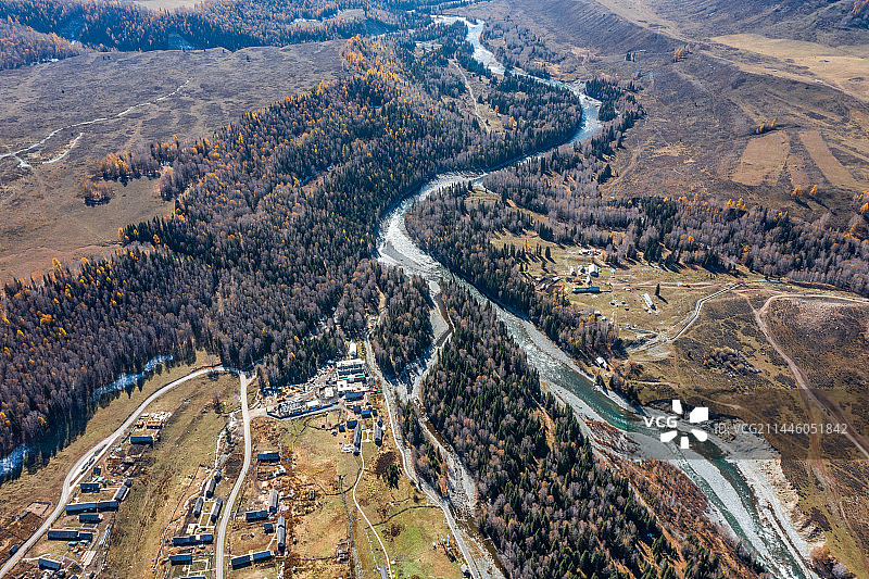 航拍新疆喀纳斯禾木村自然风光图片素材