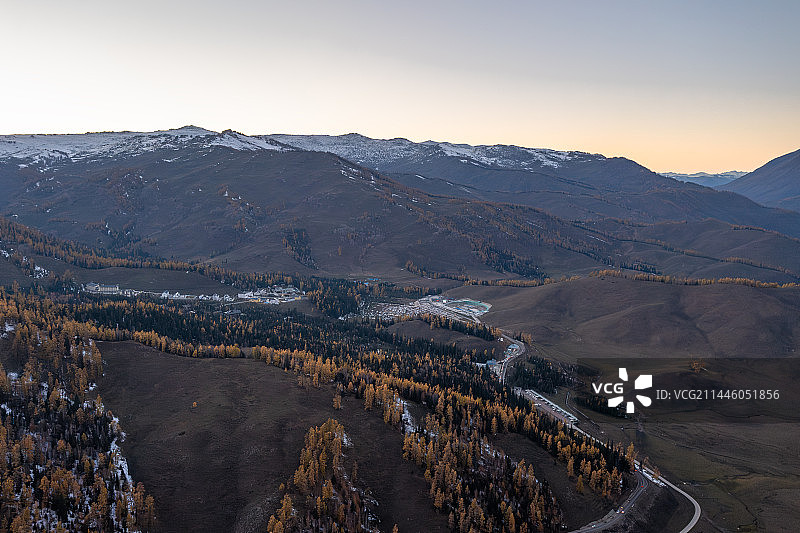 航拍新疆喀纳斯禾木村自然风光图片素材