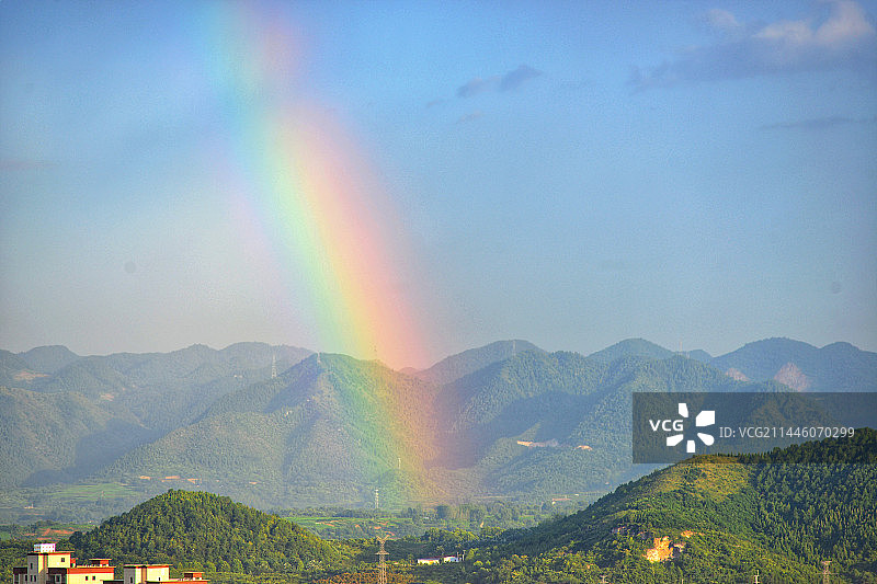 陕西省汉中市勉县定军山雨后彩虹图片素材