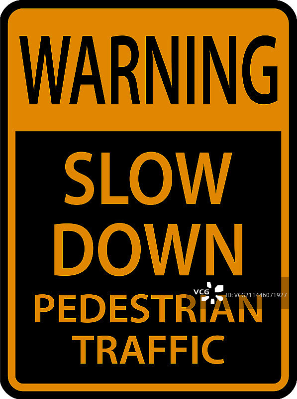 白色背景上的减速慢行警告标志图片素材
