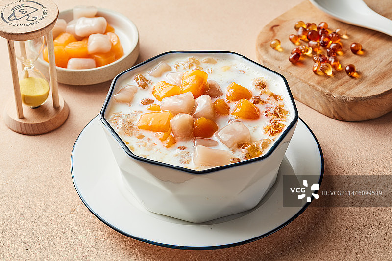 芋圆桃胶椰奶图片素材