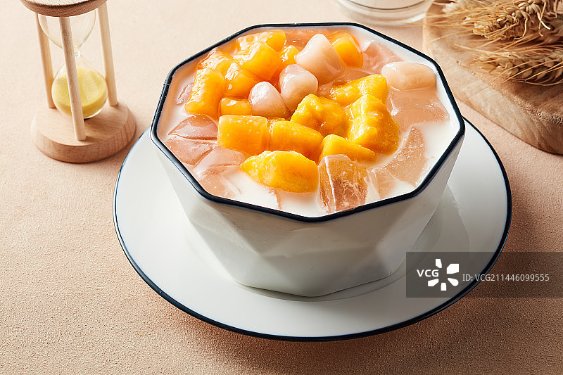 广式芒果芋圆冰粉图片素材