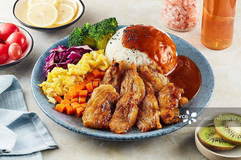 黑椒牛腩饭图片素材